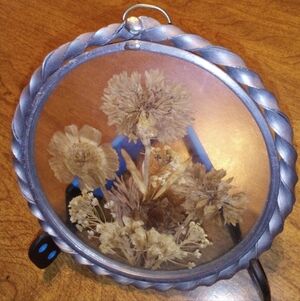 Vintage Twisted Pewter Hanging Window Glass Suncatcher Dried Pressed Flowers